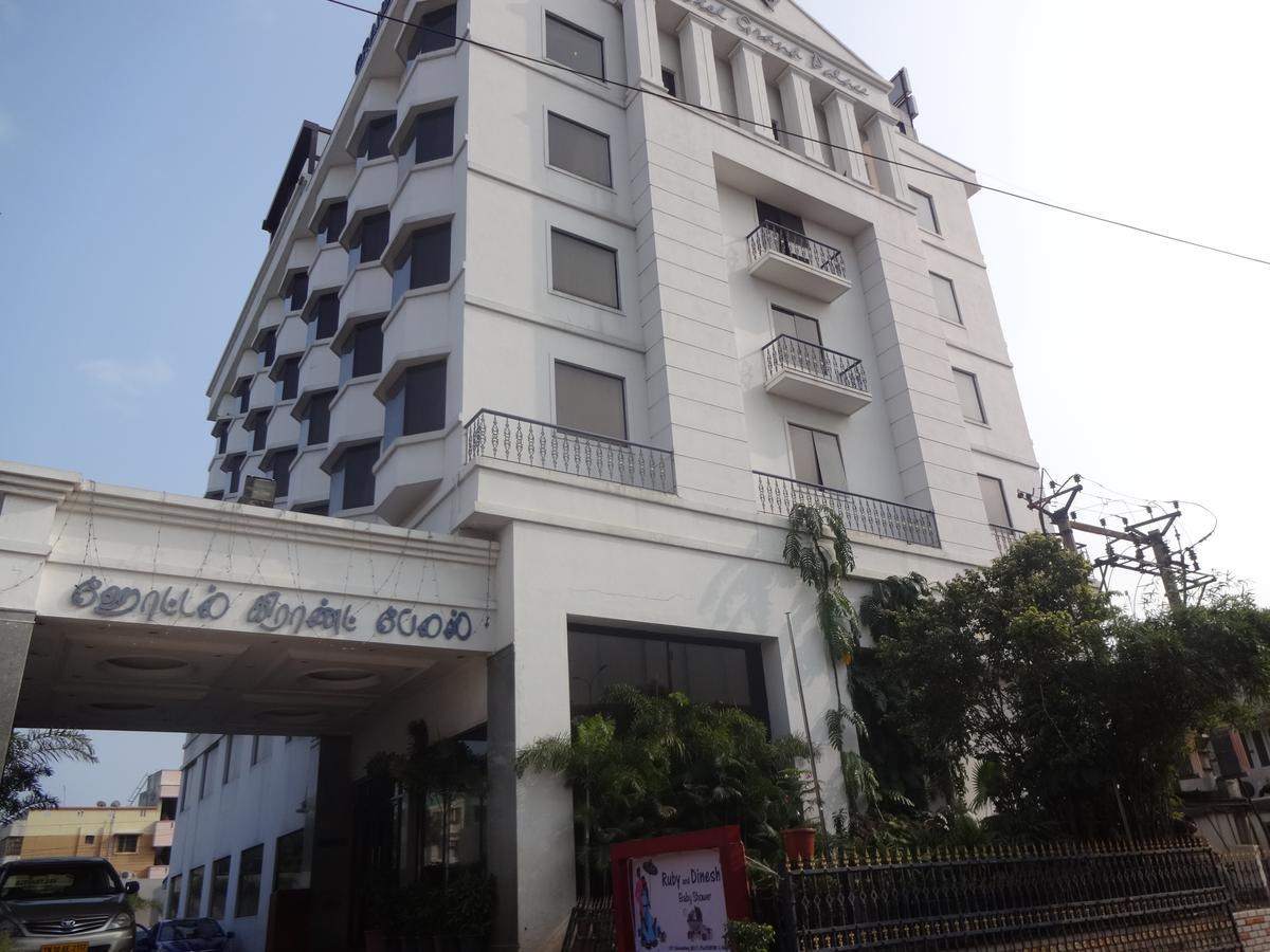 Hotel Grand Palace Chennai Exteriör bild